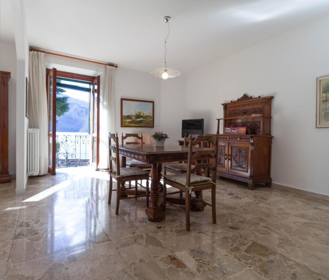 Mamma Ciccia Holiday Home - Lake Front Apartment Mandello del Lario Exterior photo