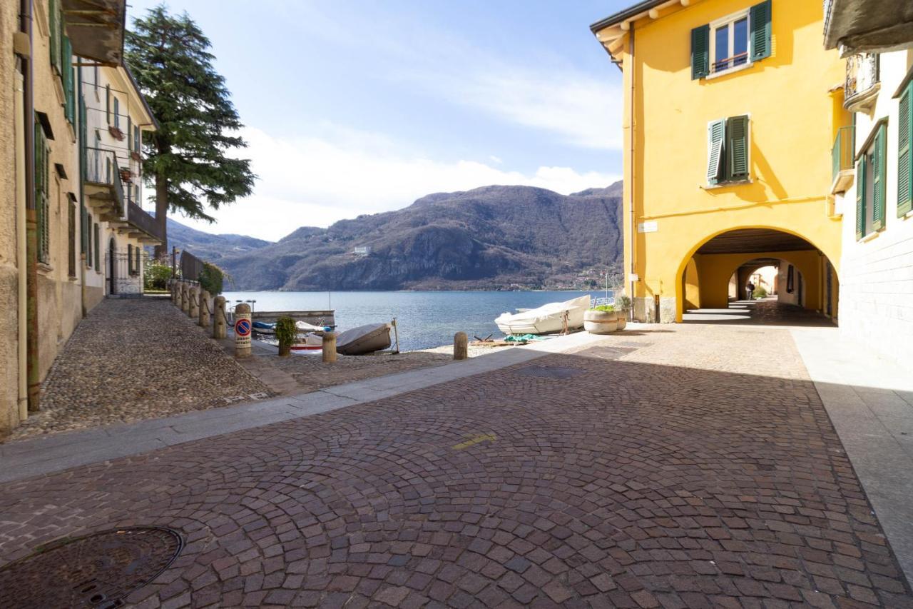 Mamma Ciccia Holiday Home - Lake Front Apartment Mandello del Lario Exterior photo